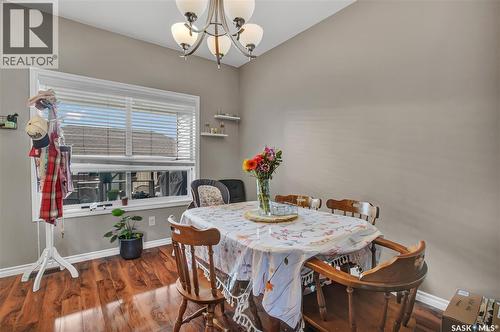 104 Shepherd Crescent, Saskatoon, SK - Indoor Photo Showing Dining Room