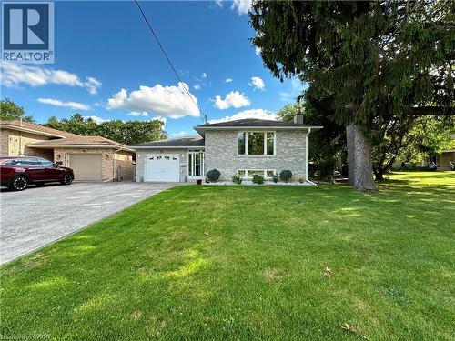 36 OAKHILL Drive  Brantford, ON N3T 1R1