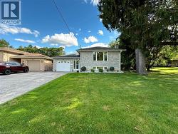 36 OAKHILL Drive Brantford, ON N3T 1R1