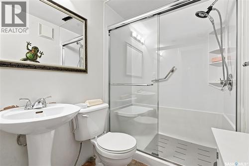 18 143 Gropper Crescent, Saskatoon, SK - Indoor Photo Showing Bathroom