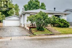 1949 LYTTON Crescent SE  Calgary, AB T2C 1K9