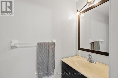 71 Hutton Place, Clarington, ON - Indoor Photo Showing Bathroom