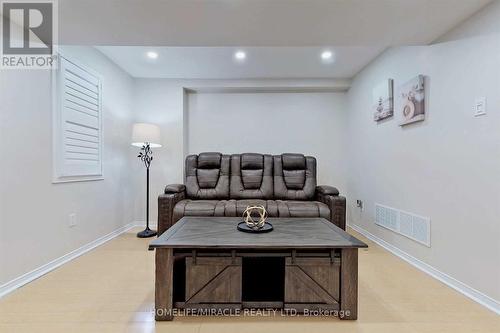 3258 Angel Pass Drive, Mississauga, ON - Indoor Photo Showing Other Room