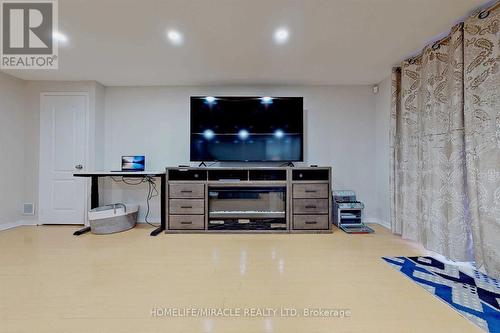 3258 Angel Pass Drive, Mississauga, ON - Indoor