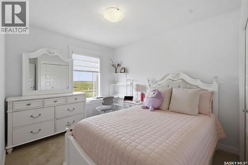 31 510 Kloppenburg Crescent, Saskatoon, SK - Indoor Photo Showing Bedroom