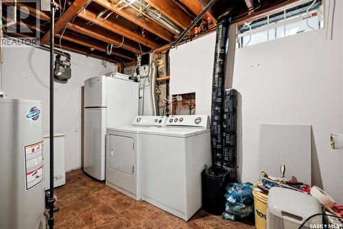 3234 Maxwell Street, Saskatoon, SK - Indoor Photo Showing Laundry Room