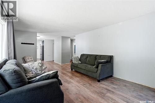 3234 Maxwell Street, Saskatoon, SK - Indoor Photo Showing Living Room