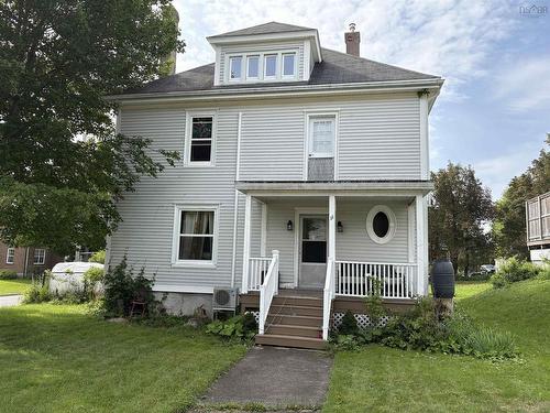 11 Victoria Avenue  Stellarton, NS B0K 1S0