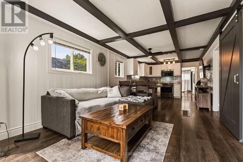 29 Hixon Road, Hamilton, ON - Indoor