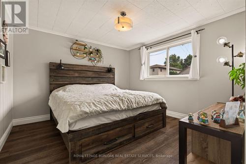 29 Hixon Road, Hamilton, ON - Indoor Photo Showing Bedroom