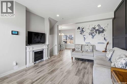 635 Evergreen Boulevard, Saskatoon, SK - Indoor Photo Showing Living Room