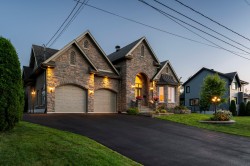 1895 Rue de Valencay  Sherbrooke (Fleurimont), QC J1G 5E7