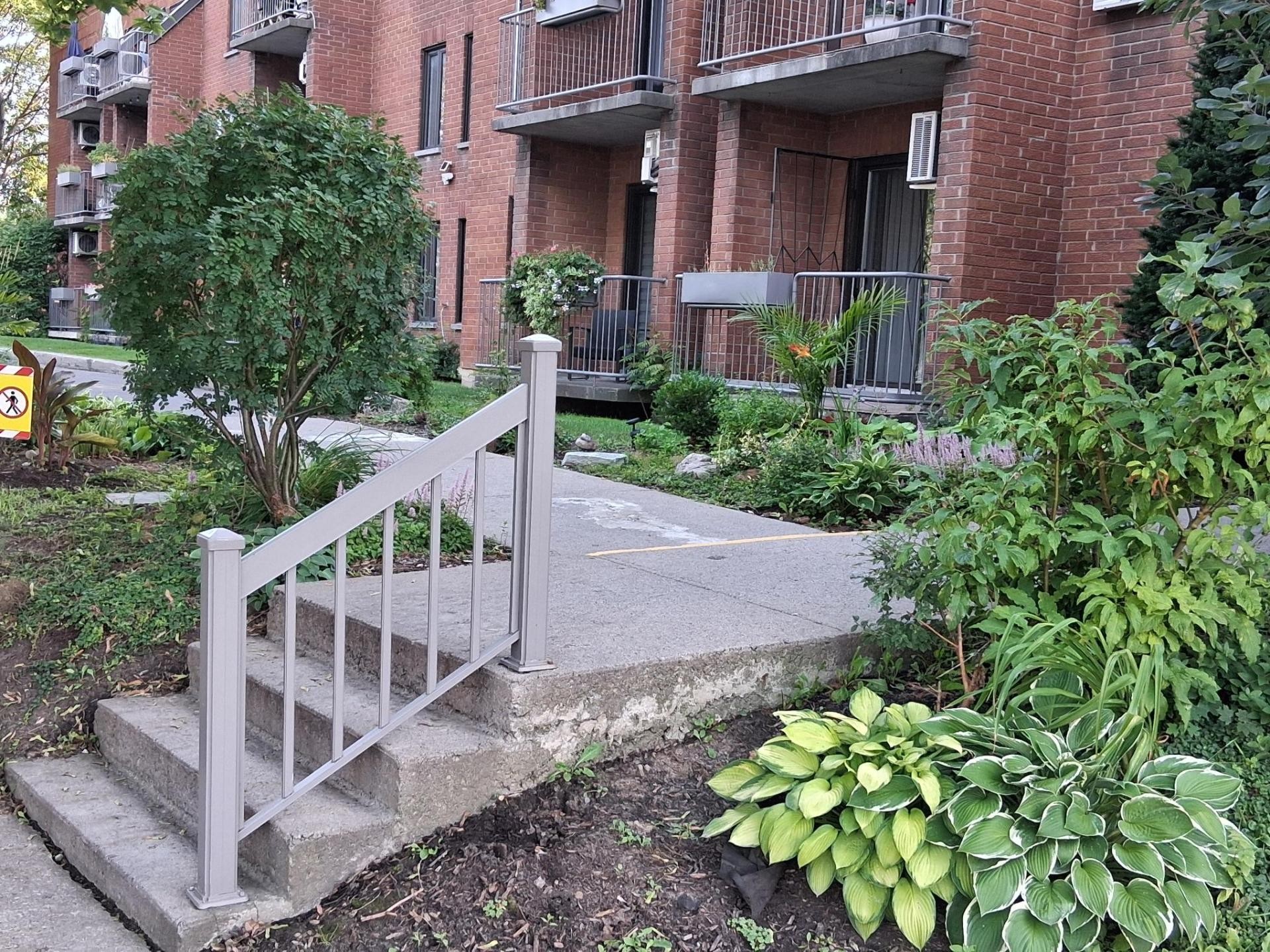 109 9500 Boul Des Galeries Danjou — photo 1