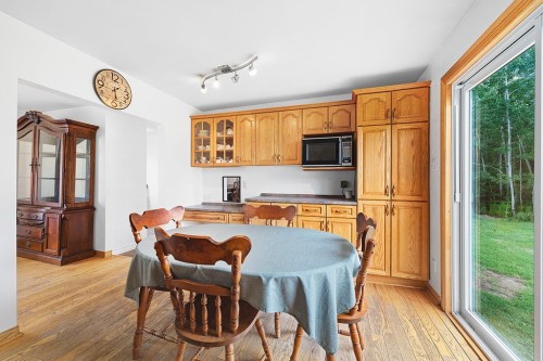 Coin-repas - 997C Route 303 N., Clarendon, QC - Indoor Photo Showing Dining Room