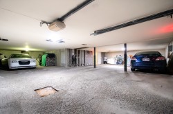Garage - 