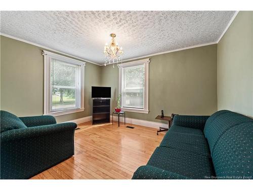 76 Steadman St, Moncton, NB - Indoor Photo Showing Living Room