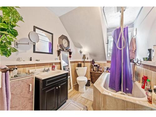76 Steadman St, Moncton, NB - Indoor Photo Showing Bathroom
