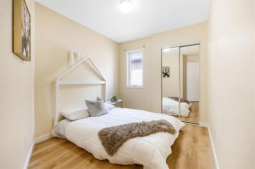 2583 King Edward St, Winnipeg, MB - Indoor Photo Showing Bedroom