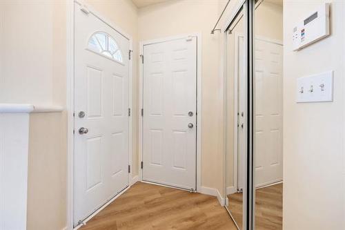 2583 King Edward St, Winnipeg, MB - Indoor Photo Showing Other Room