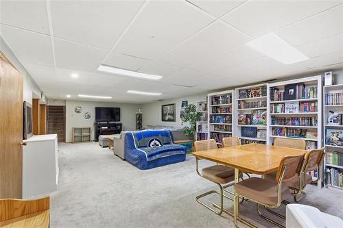 18 Bromley Pl, Winnipeg, MB - Indoor