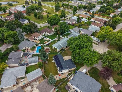 18 Bromley Pl, Winnipeg, MB - Outdoor With View