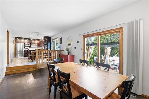 18 Bromley Pl, Winnipeg, MB - Indoor Photo Showing Dining Room