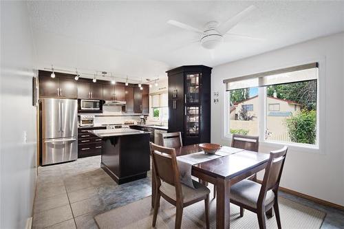 18 Bromley Pl, Winnipeg, MB - Indoor