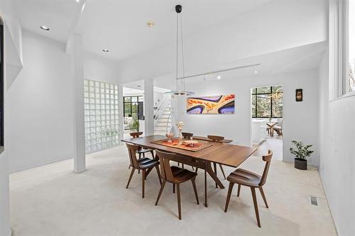 31 Dumbarton Blvd, Winnipeg, MB - Indoor Photo Showing Dining Room