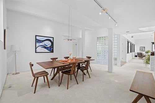 31 Dumbarton Blvd, Winnipeg, MB - Indoor Photo Showing Dining Room