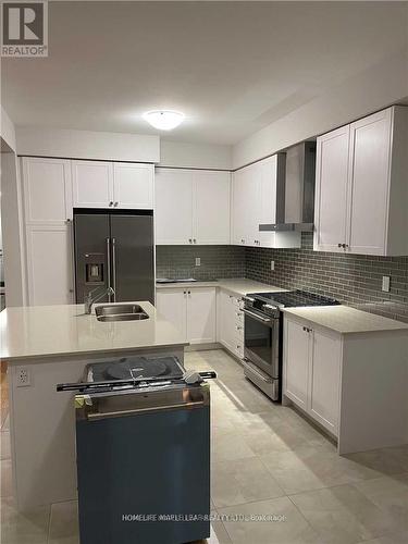 64 YALE DRIVE , Hamilton, Ontario L0R 1W0 4