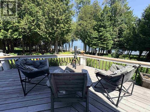 3882 Hamilton Dr, Hilton, ON - Outdoor With Deck Patio Veranda