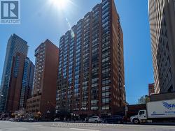 1305 - 1166 BAY STREET Toronto, ON M5S 2X8