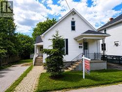 366 Cromwell STREET Sarnia, ON N7T 3Y8