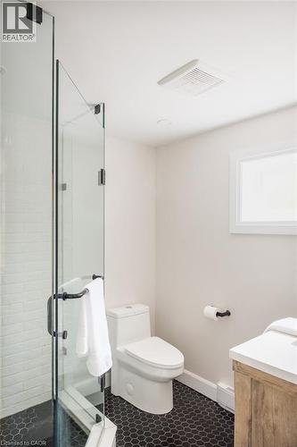 5410 Clive Crescent, Burlington, ON - Indoor Photo Showing Bathroom