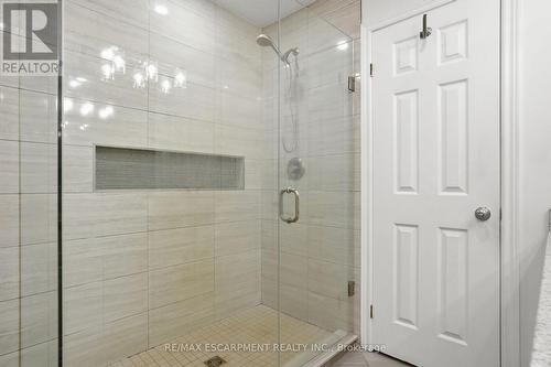 2000 15Th Side Road, Milton, ON - Indoor Photo Showing Bathroom