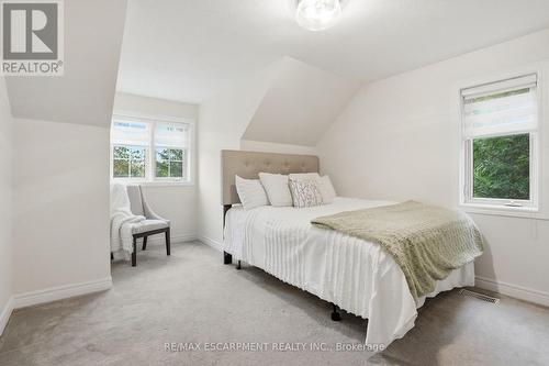 2000 15Th Side Road, Milton, ON - Indoor Photo Showing Bedroom