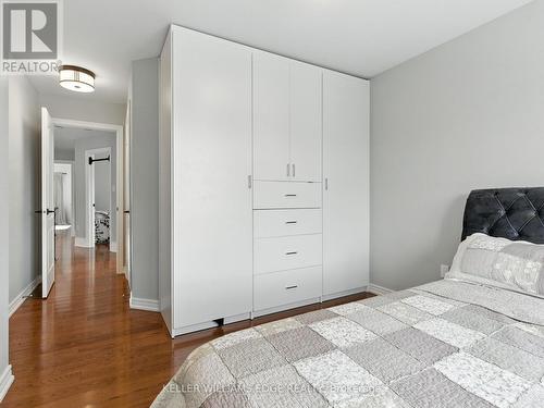 200 Giddings Crescent, Milton, ON - Indoor Photo Showing Bedroom