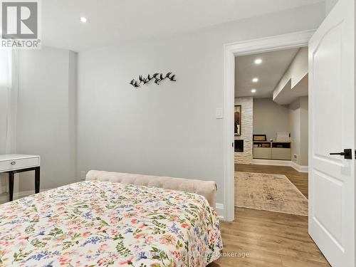 200 Giddings Crescent, Milton, ON - Indoor Photo Showing Bedroom