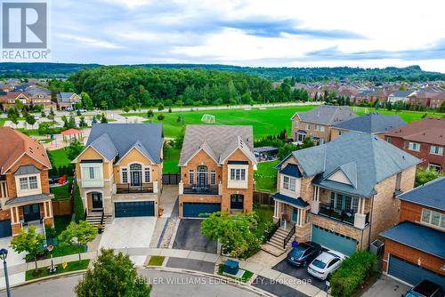 200 Giddings Crescent, Milton, ON - Outdoor With Facade