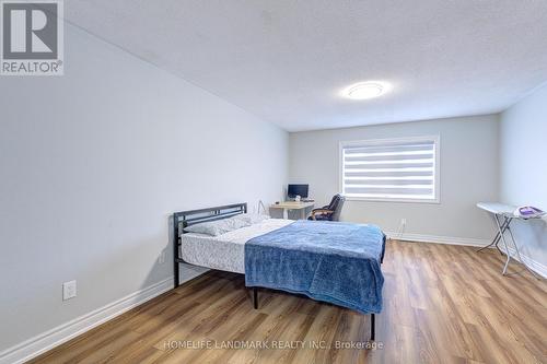 1192 Prestonwood Crescent, Mississauga, ON - Indoor Photo Showing Bedroom