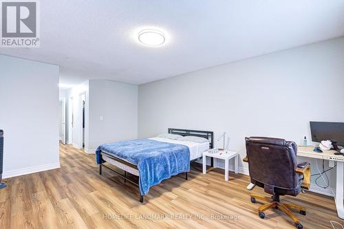 1192 Prestonwood Crescent, Mississauga, ON - Indoor Photo Showing Bedroom