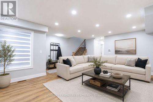 1192 Prestonwood Crescent, Mississauga, ON - Indoor Photo Showing Living Room