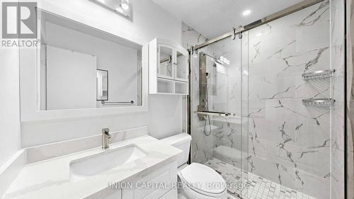 6 Windy Golf Way, Toronto, ON - Indoor Photo Showing Bathroom