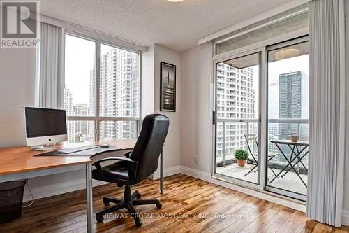 2012 - 28 EMPRESS AVENUE , Toronto, Ontario M2N 6Z7 3