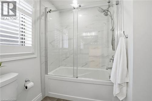 2000 15 Side Road, Milton, ON - Indoor Photo Showing Bathroom