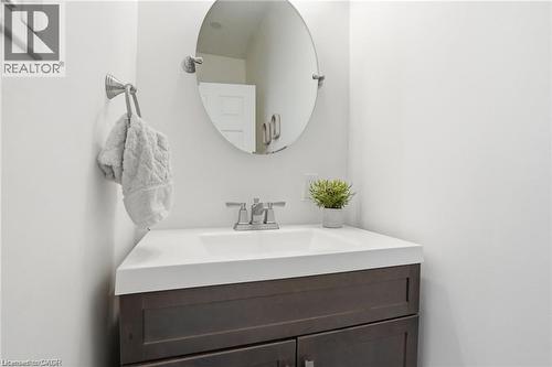 2000 15 Side Road, Milton, ON - Indoor Photo Showing Bathroom