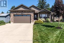 215 DJAY CRESCENT  West Grey, ON N0G 1R0