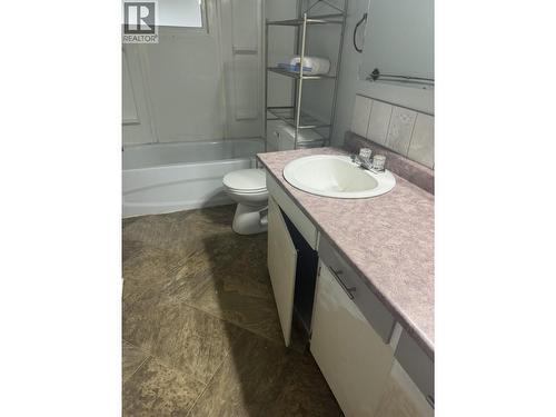 20 Kerry Crescent, Mackenzie, BC - Indoor Photo Showing Bathroom
