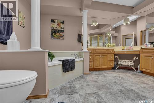 1146 Selo Place, Regina, SK - Indoor Photo Showing Bathroom