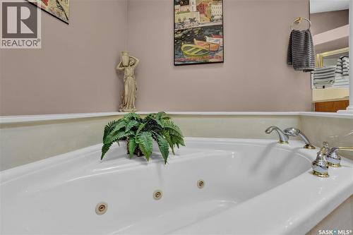 1146 Selo Place, Regina, SK - Indoor Photo Showing Bathroom